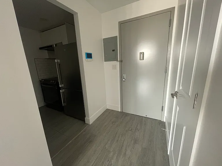 1399 Myrtle Ave #3E — Photo 4