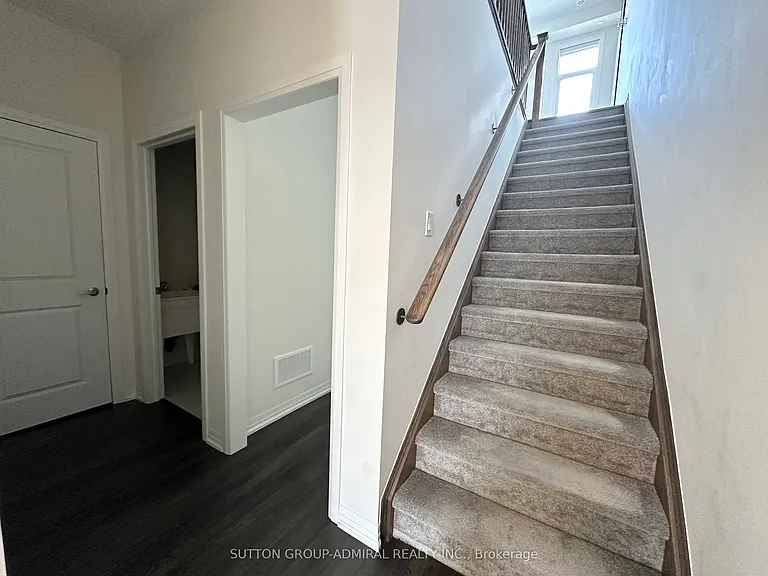 11 Saigen Ln — Photo 2