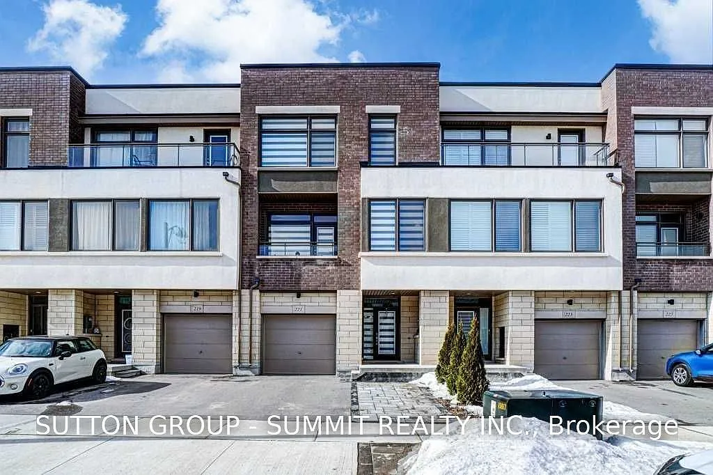 4 bed, $3,800 — Photo 1