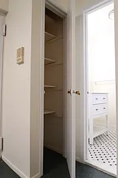 Rented by The Agency Brooklyn Park Slope