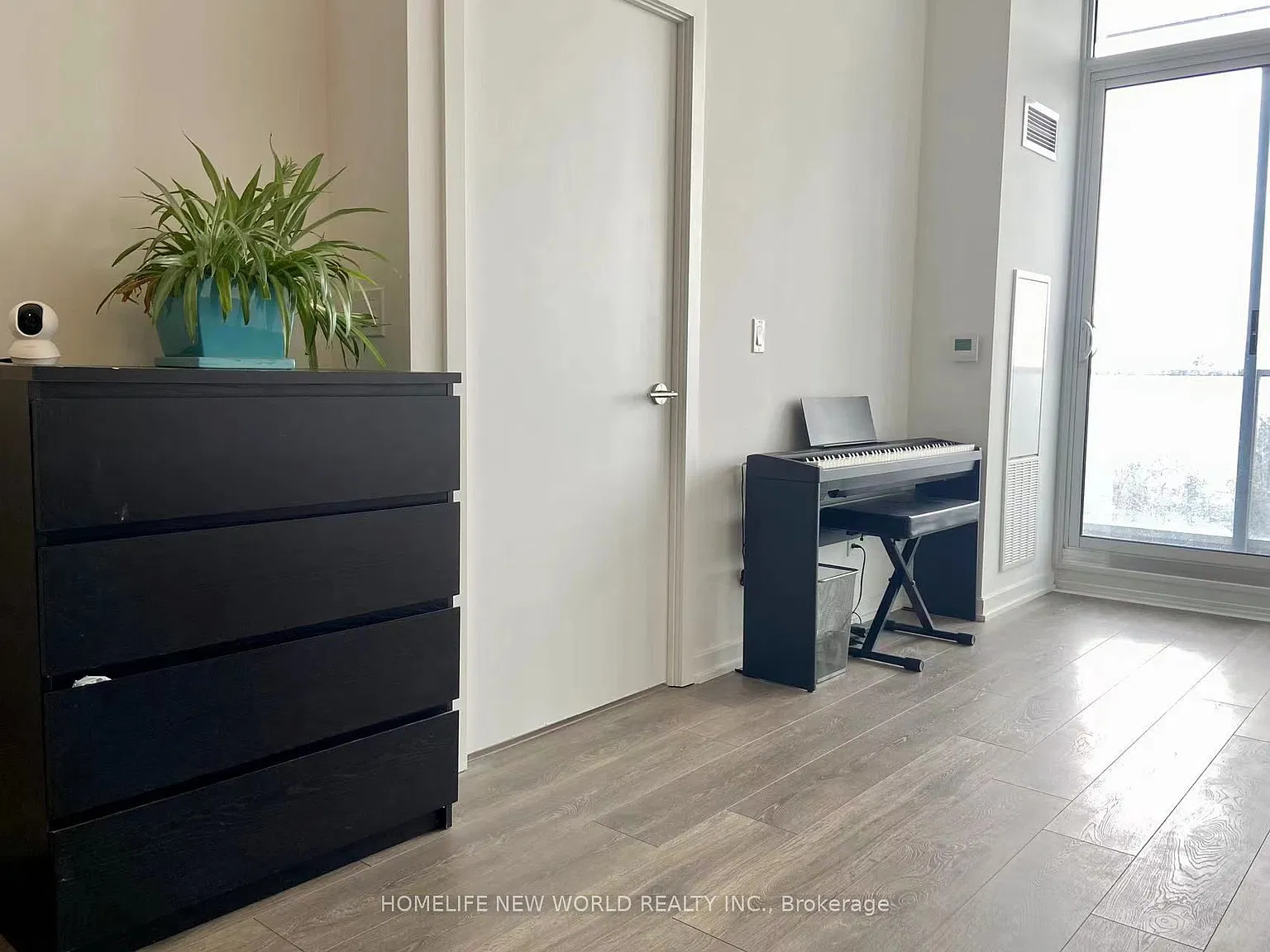 2 bed, $2,600 — Photo 2