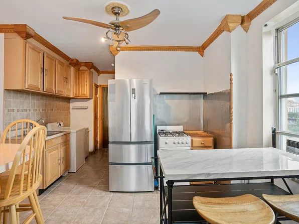 407 Keap St APT 22, Brooklyn, NY 11211