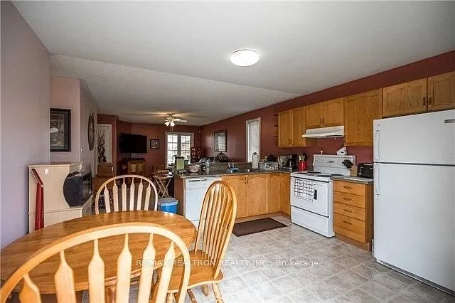 3 bed, $2,250 — Photo 4