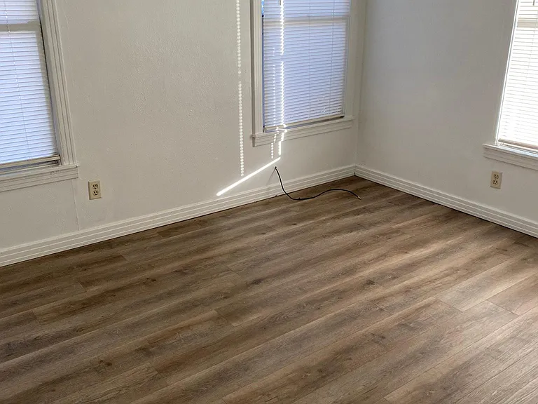 5025 Catalpa St — Photo 5