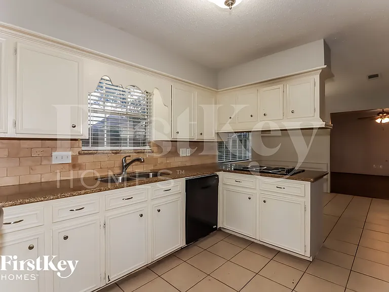 11506 Bristol Lane Ct — Photo 8