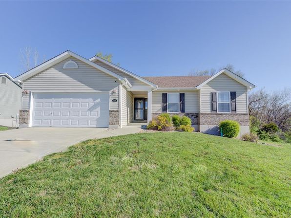 139 Rivers Edge Dr, Moscow Mills, MO 63362