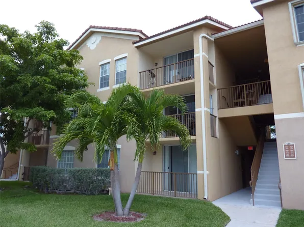 913 Villa Cir #913, Boynton Beach, FL 33435