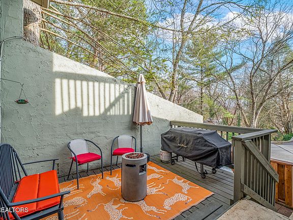 5th image of 1900 Ridgecrest Dr APT 201