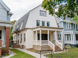 3211 N Summit Ave, Milwaukee, WI 53211