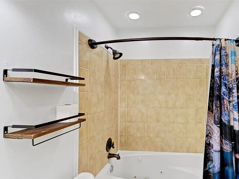 4010 Mandell St — Photo 25