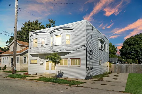 3010 17th St Photo 1
