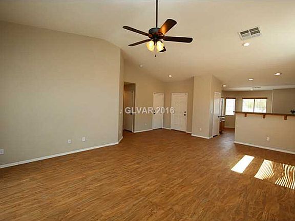 3rd image of 4725 Gleaming Meadows St