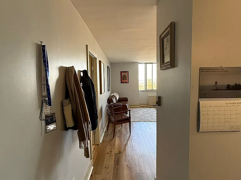 600 E 8th St #4D — Photo 1