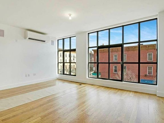 5th image of 1040 Dean St #309B