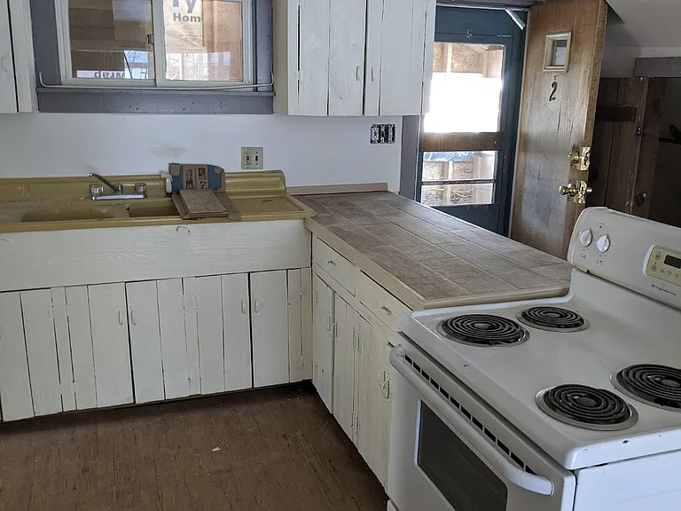 27 Williston St #2 — Photo 6