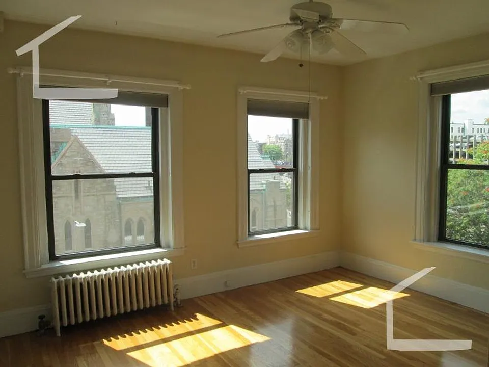 1091 Boylston St #13
