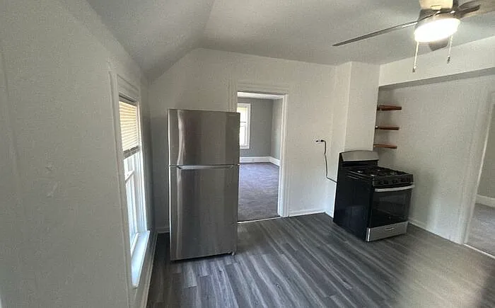 1079 E 68th St #2 — Photo 7