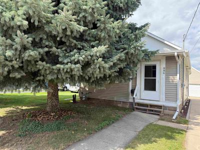 886 3rd St, Menasha, WI, 54952