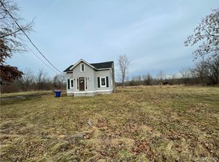 8823 Seaman Rd #18, Gasport, NY 14067