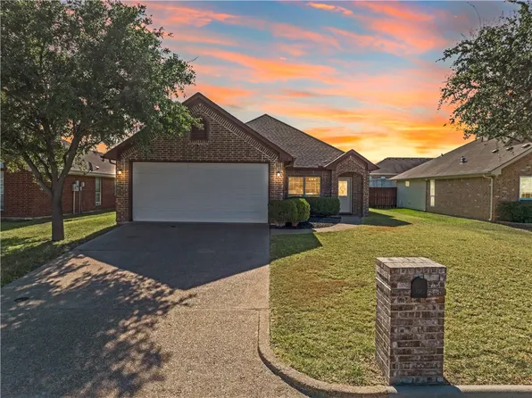 3016 Andalusian Ln, Waco, TX 76706
