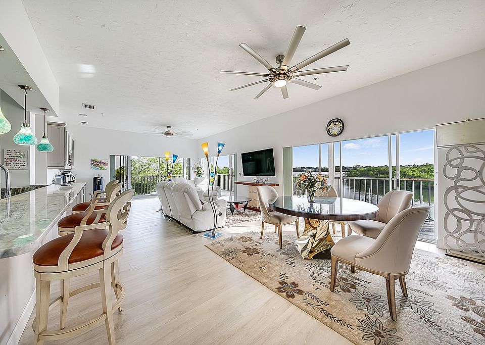 1st image of 5208 Siesta Cove Dr