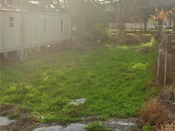 1818 Saint Anthony St, New Orleans, LA 70116