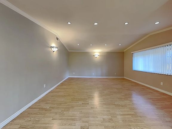 3rd image of 223637 Happy Valley Dr