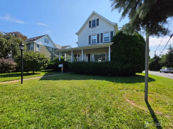 205 Green St, Woodbridge, NJ 07095
