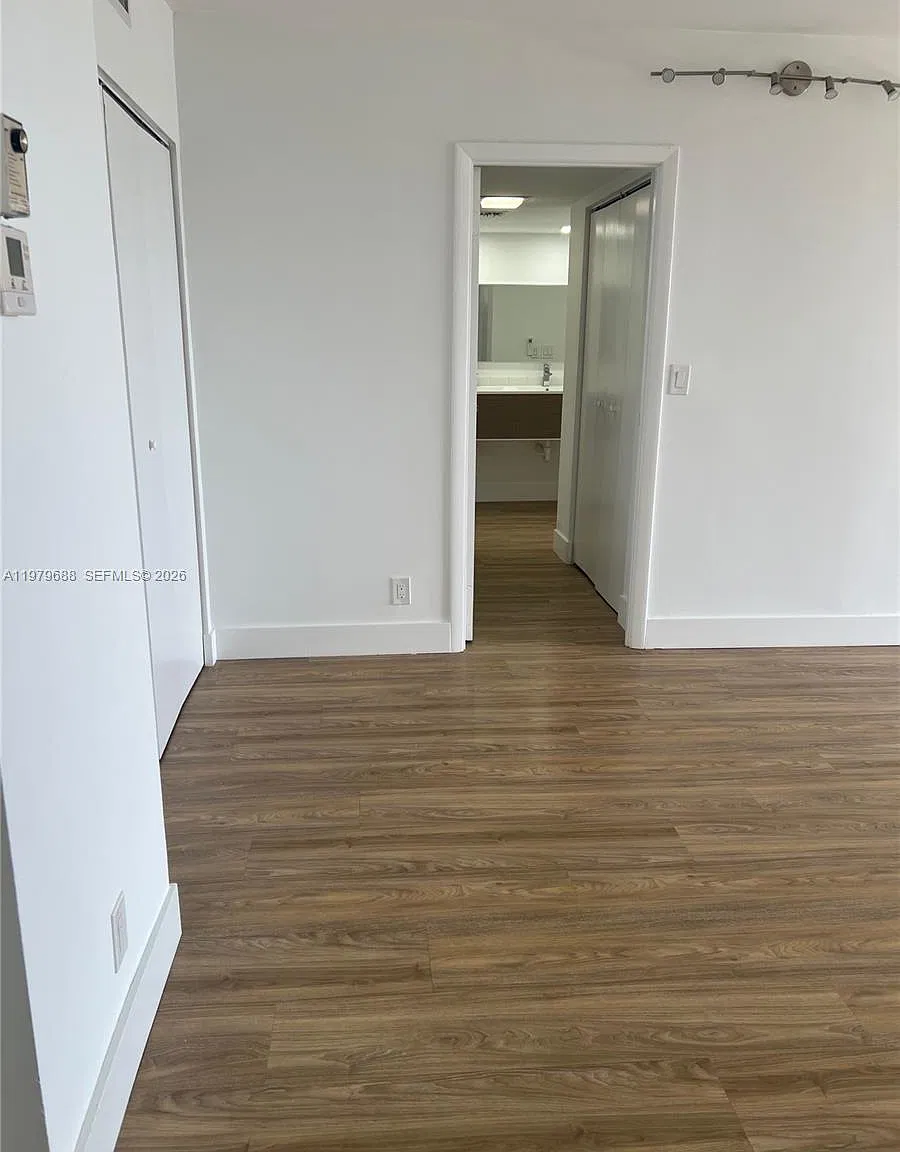 Coronado Condo- Tower Ii — Photo 2