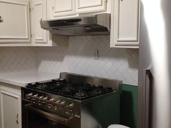 3rd image of 109 W Mohawk Ave