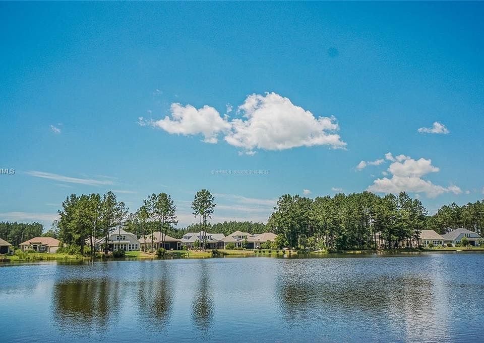 2nd image of 62 Hampton Lake Dr