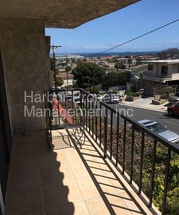 4th image of 2030 S Cabrillo Ave Unit 420