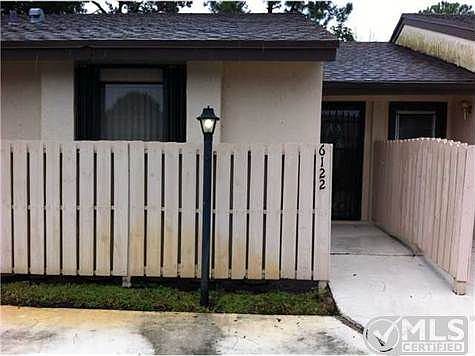 2nd image of 6122 Newstead Ct