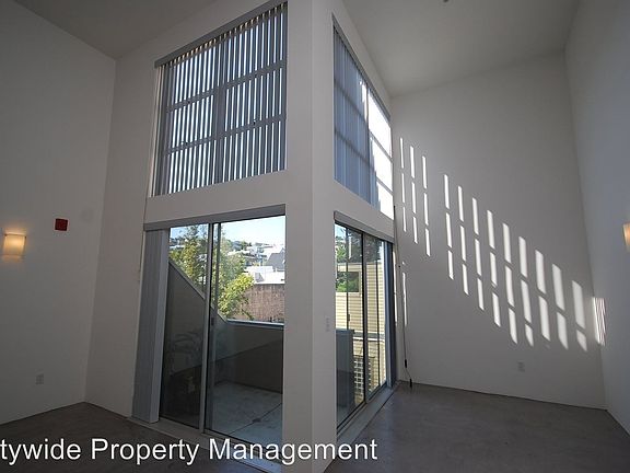 4th image of 690 Pennsylvania Ave APT 219