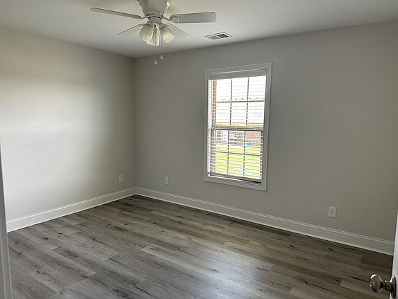 3rd image of 705 Leeward Ct #705