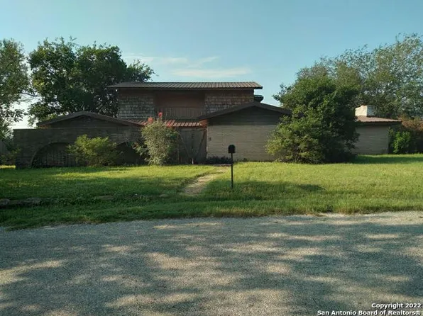 709 Loma Vista, Kenedy, TX 78119