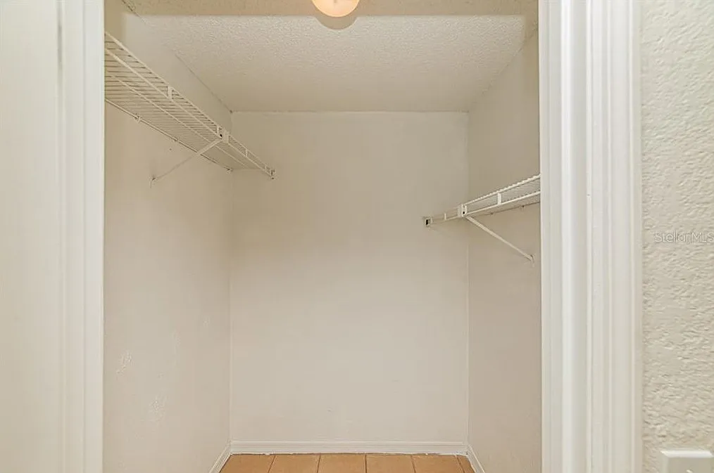 2 bed, 988 sqft, $1,750 — Photo 4