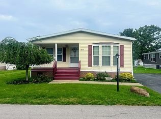 9872 Limehouse Dr, Clarence, NY 14031