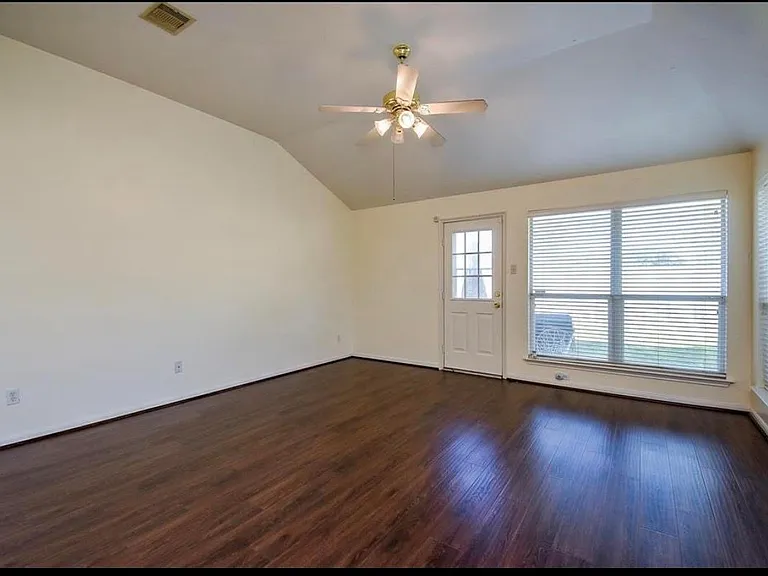 20802 Oak Rain Ct — Photo 12