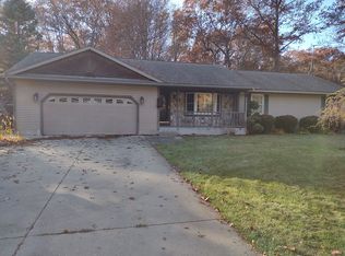 131 Willow Wood Dr, Muskegon, MI 49442