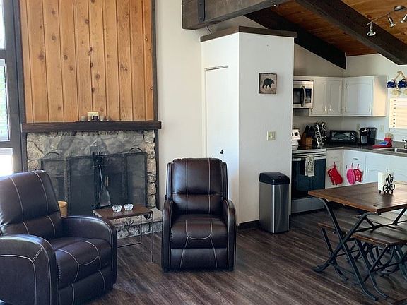 4th image of 1390 Ski Run Blvd #5