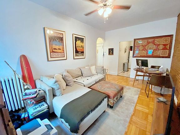 2nd image of 41 W 64th St APT 2A