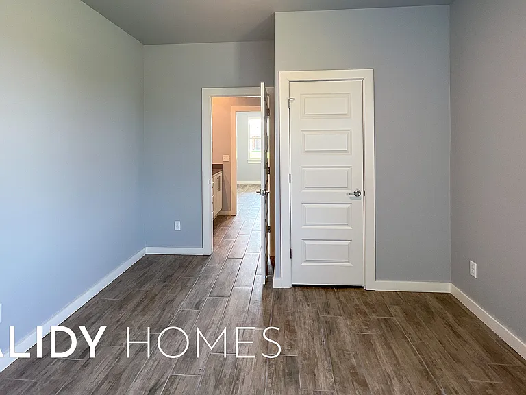 206 Olde Mill Ct — Photo 4