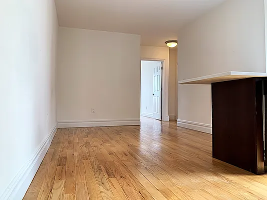 Rented by Hillel Realty Group | media 12