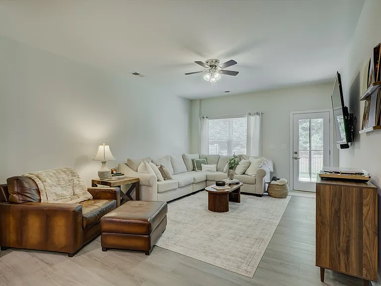 6377 Ashton Park Dr — Photo 17