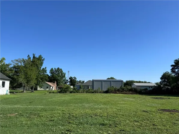 155 Pleasant Valley Dr, Des Allemands, LA 70030