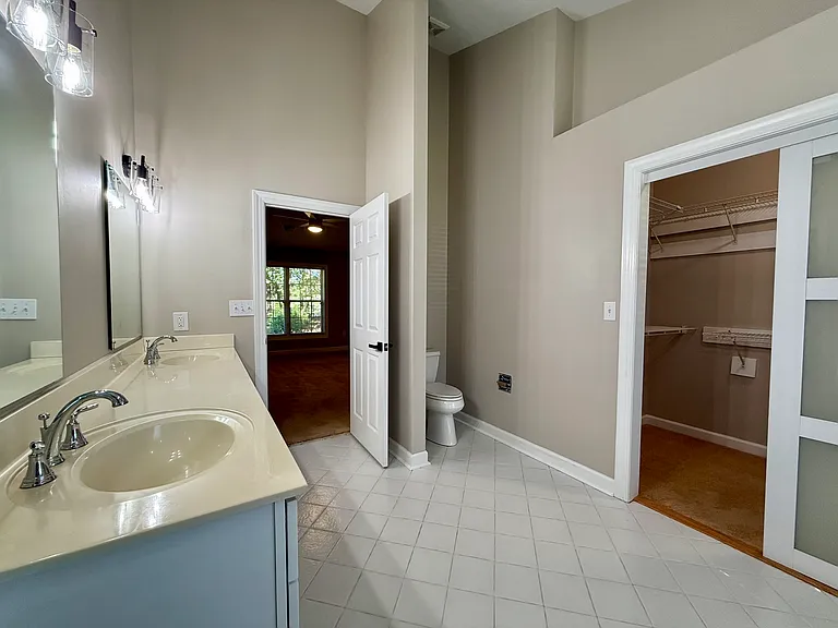 9511 Indigo Club Dr — Photo 13