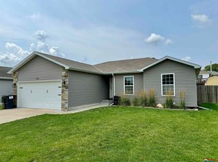 2335 SW Craig Dodge Rd, Lincoln, NE 68522
