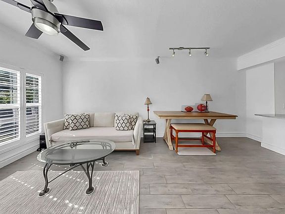 5th image of 504 S Moody Ave #1114