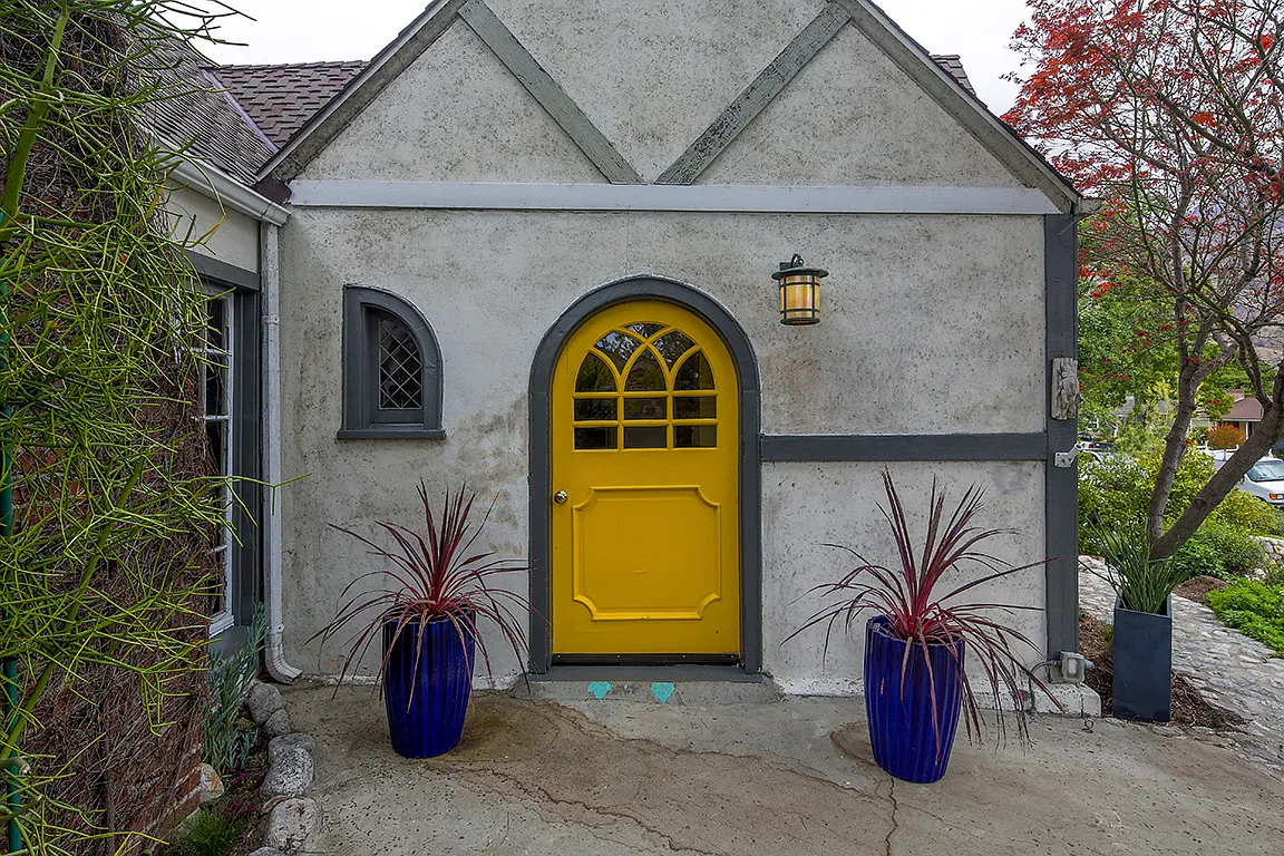 2 bed, 1871 sqft, $4,900 — Photo 3